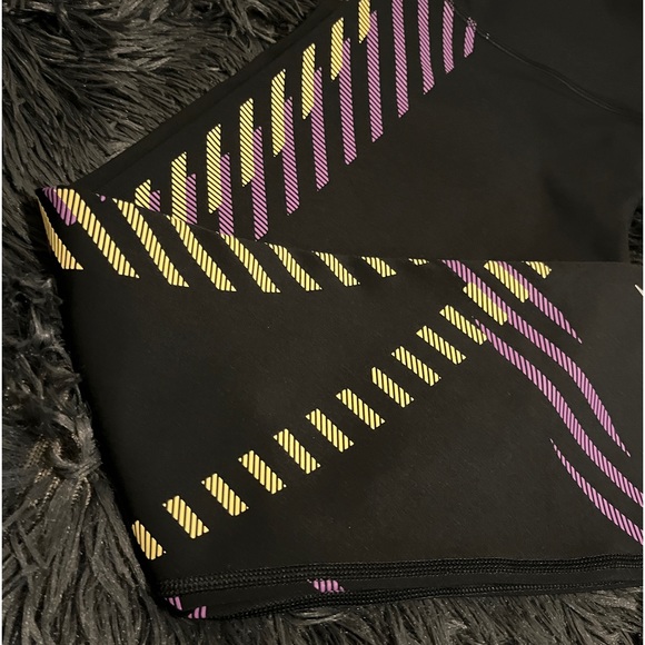 Nike Leggings - Picture 2 of 7